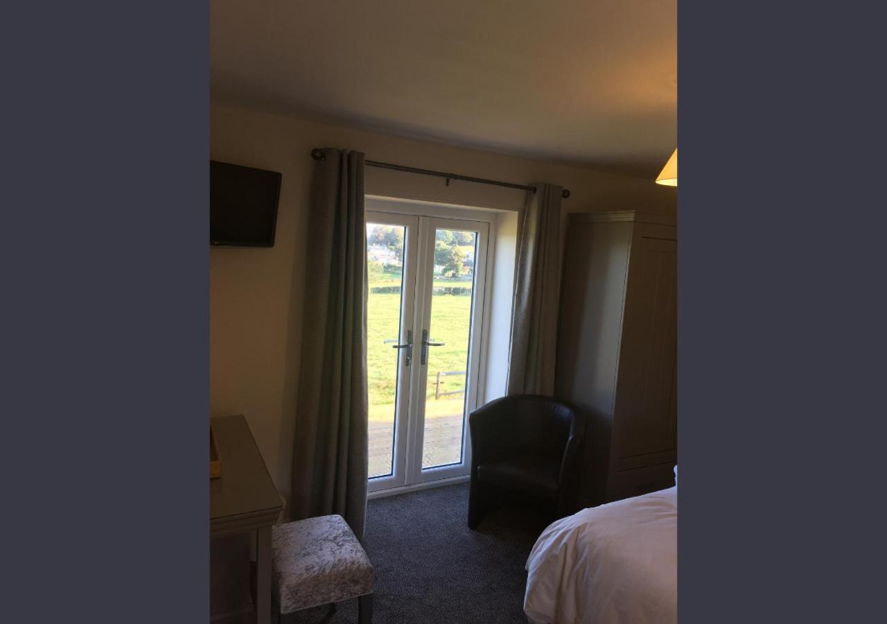 Chevin End Guest House Otley  Exterior foto
